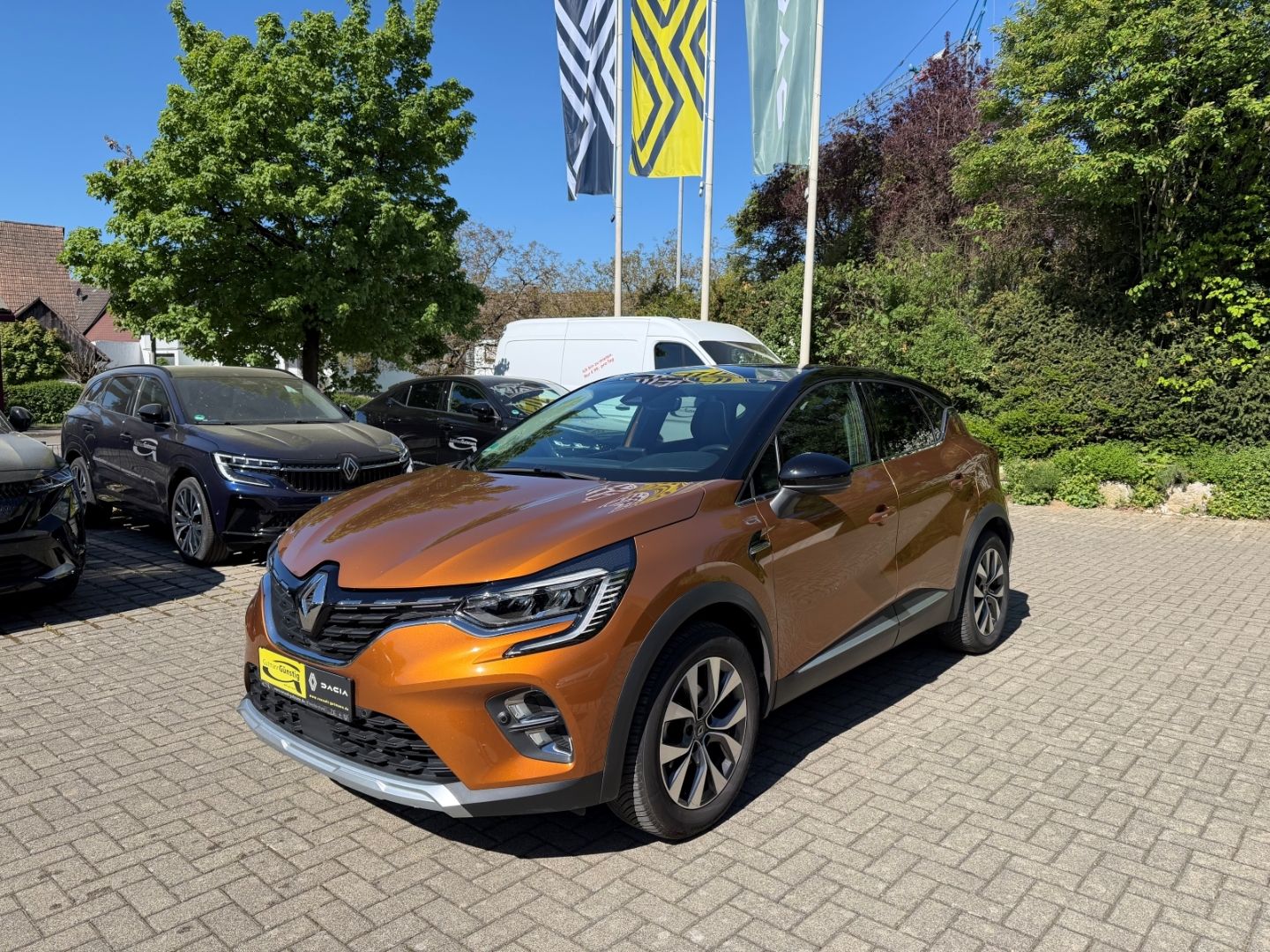 Fahrzeugabbildung Renault Captur II Edition One TCE 155 EDC AHK-el. klappb
