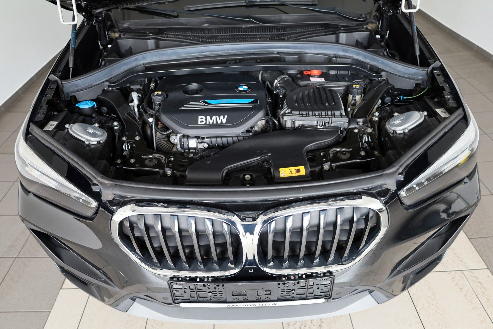 Fahrzeugabbildung BMW X1 xDrive 25e Advantage,Leder,Navi,LED,SH