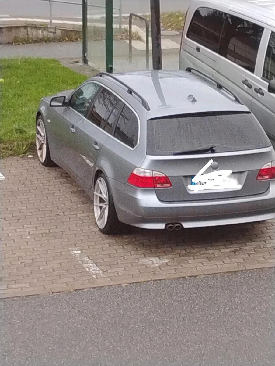 BMW 525