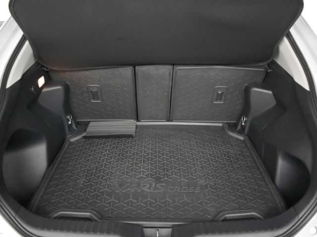 Yaris Cross ELEGANT HYBRID eCVT+LED MATRIX+NAVI+