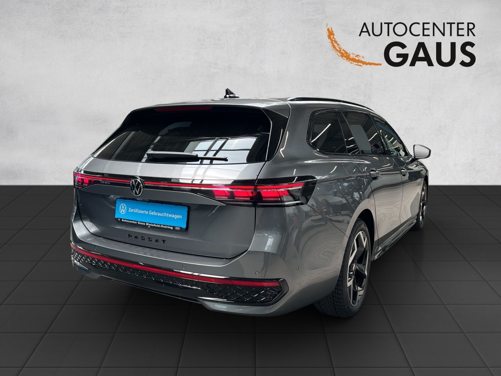 Passat Variant R-Line 1.5 TSI eHybrid AHK*Pano