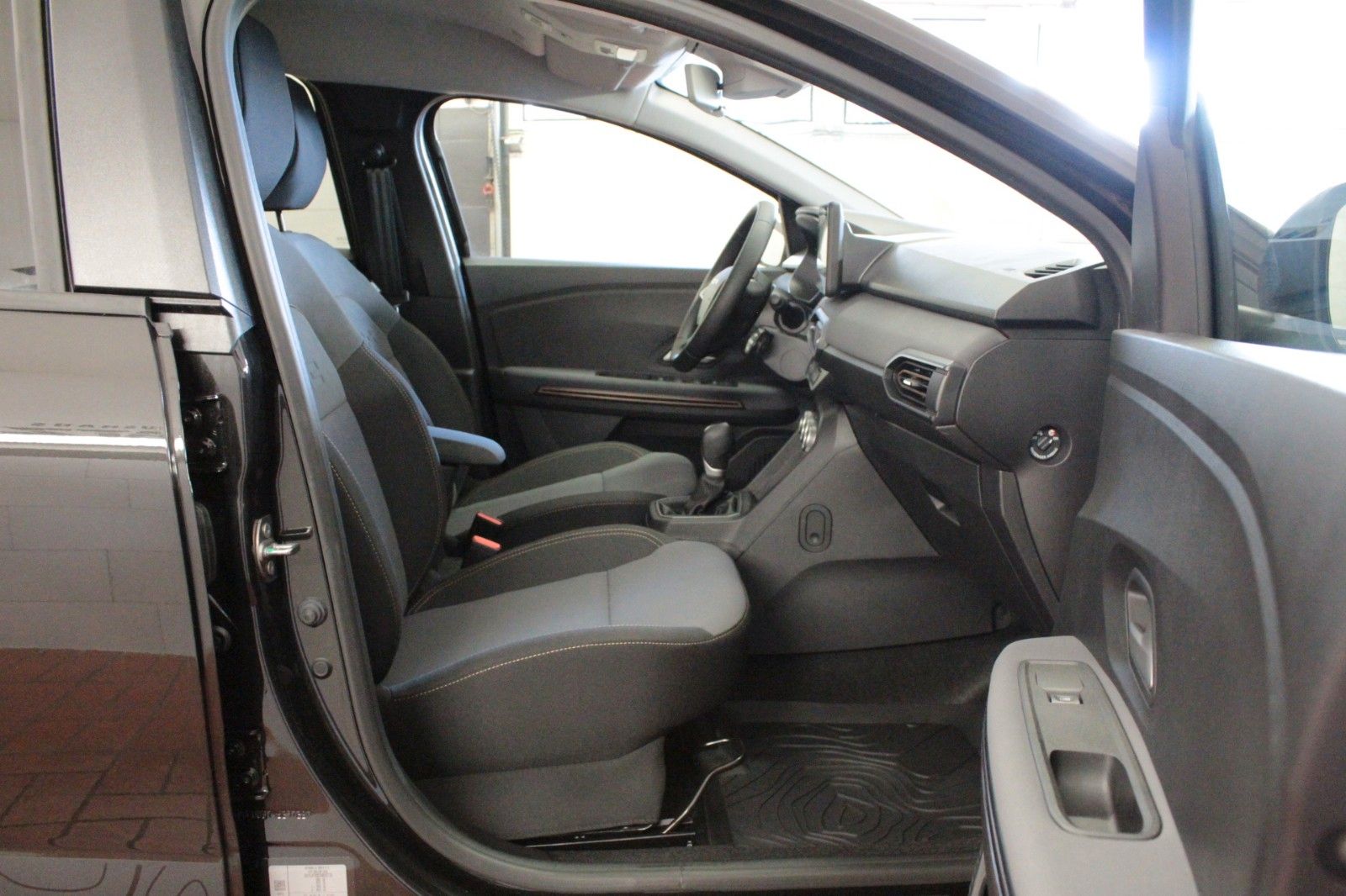Fahrzeugabbildung Dacia Jogger Hybrid 140 Extreme 5-Sitzer #15223
