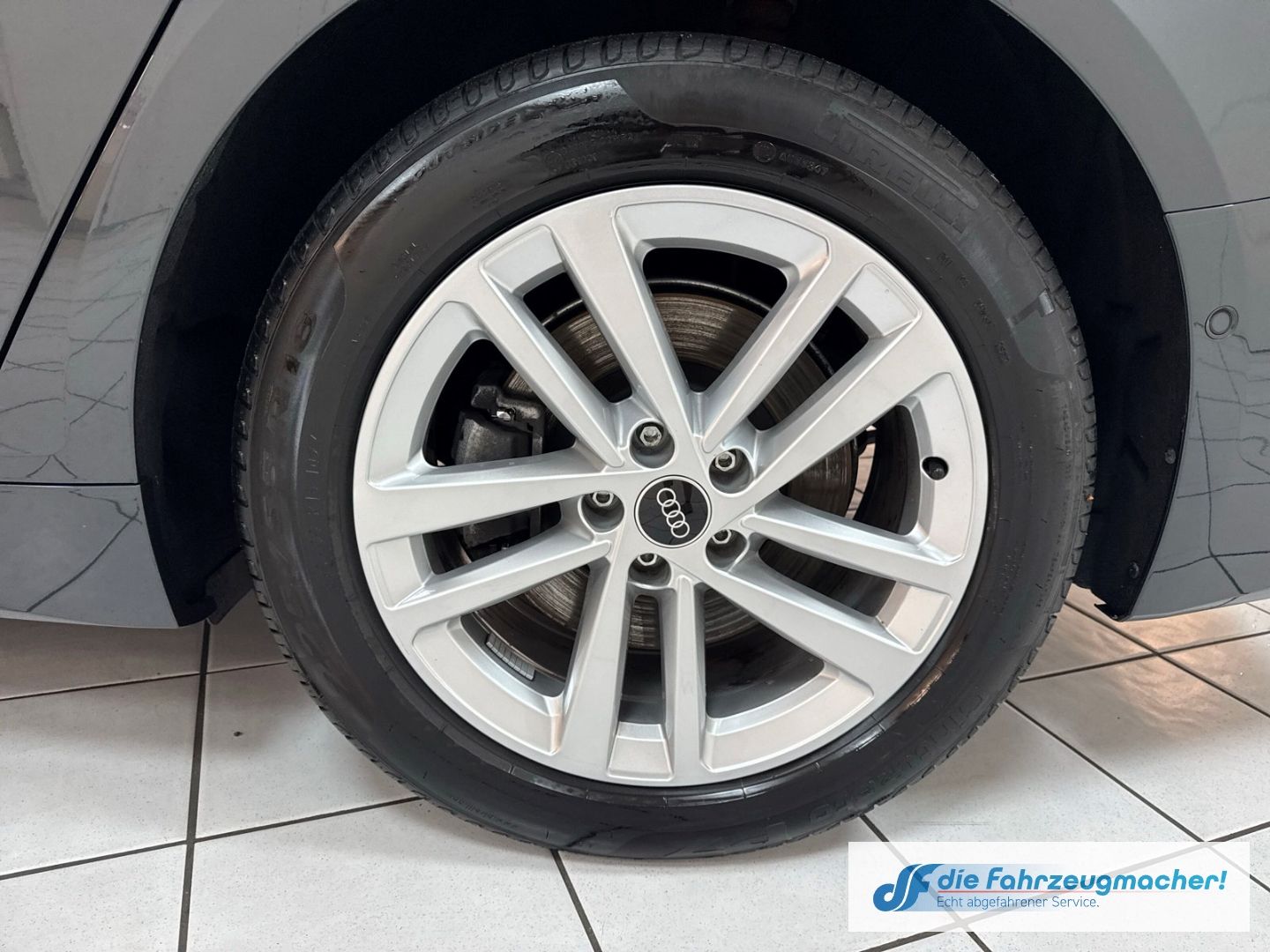 Fahrzeugabbildung Audi A6 Avant 50 TFSI e quattro 2.0 Kamera Digi Cockp