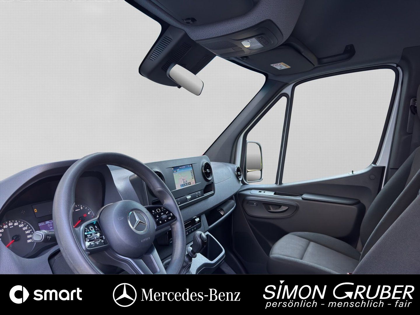 Fahrzeugabbildung Mercedes-Benz Sprinter 317 Tourer L2H2 Mobilität Rollstuhl