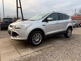 Ford Kuga 1,6 Titanium Sportsitze Sport Lenkrad - Ford Kuga: Sport