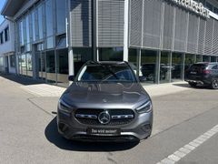 Mercedes-Benz GLA 220