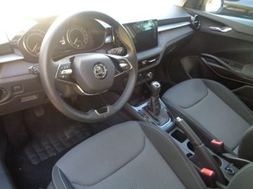 Bild 4 Skoda Fabia AMBITION DRIVE 1.0 95PS PDC SHZ NAVI SML