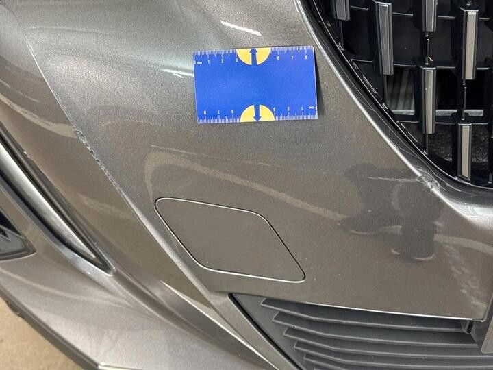 Fahrzeugabbildung Peugeot 2008 GT 1.2PURETECH NAVI KAMERA PDC ACC 1.HAND