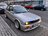 BMW E30 325i Org M Paket 2 Werk. Ausstellf... - BMW 325 Coupé 325i m paket mit Benzin-Antrieb