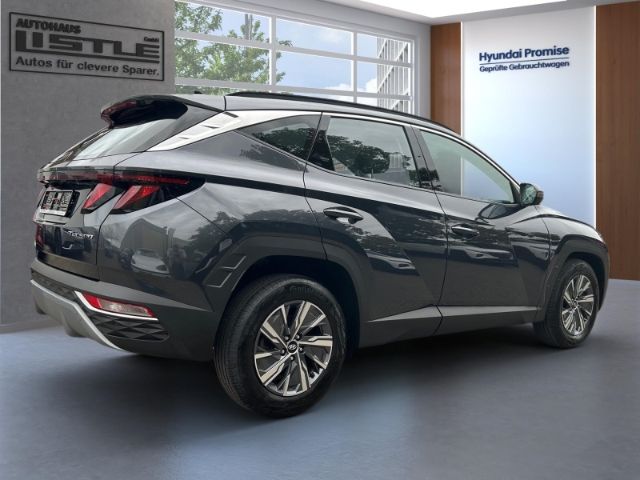 Fahrzeugabbildung Hyundai Tucson Select 2WD+LED-Paket Navi Digitales Cockp