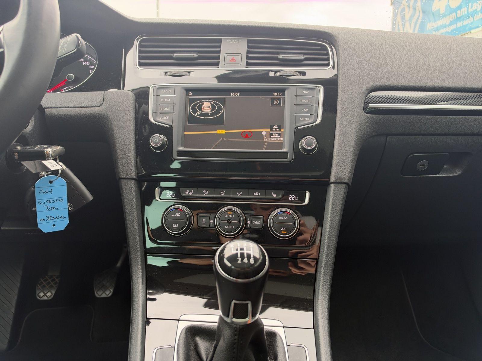 Volkswagen Golf 2.0 TDI Highline*Navi*Pano*ACC*Leder*StHz*K