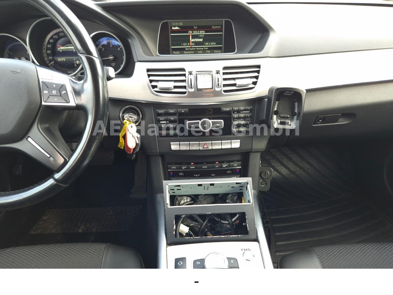 Mercedes-Benz E250 2014 — photo 22