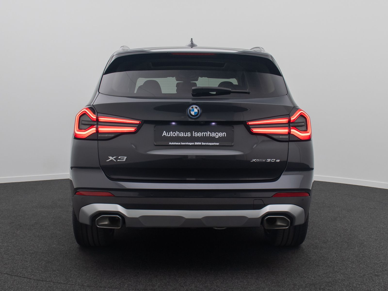 Fahrzeugabbildung BMW X3 xD30e Panorama 360&deg;HUD DAB HiFi AHK Komfort