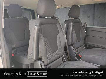 Mercedes V 220 - 11