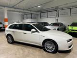 Alfa Romeo 159 1750 TBi Sportwagon BOOK SERVICE  - Alfa Romeo 159: Tbi