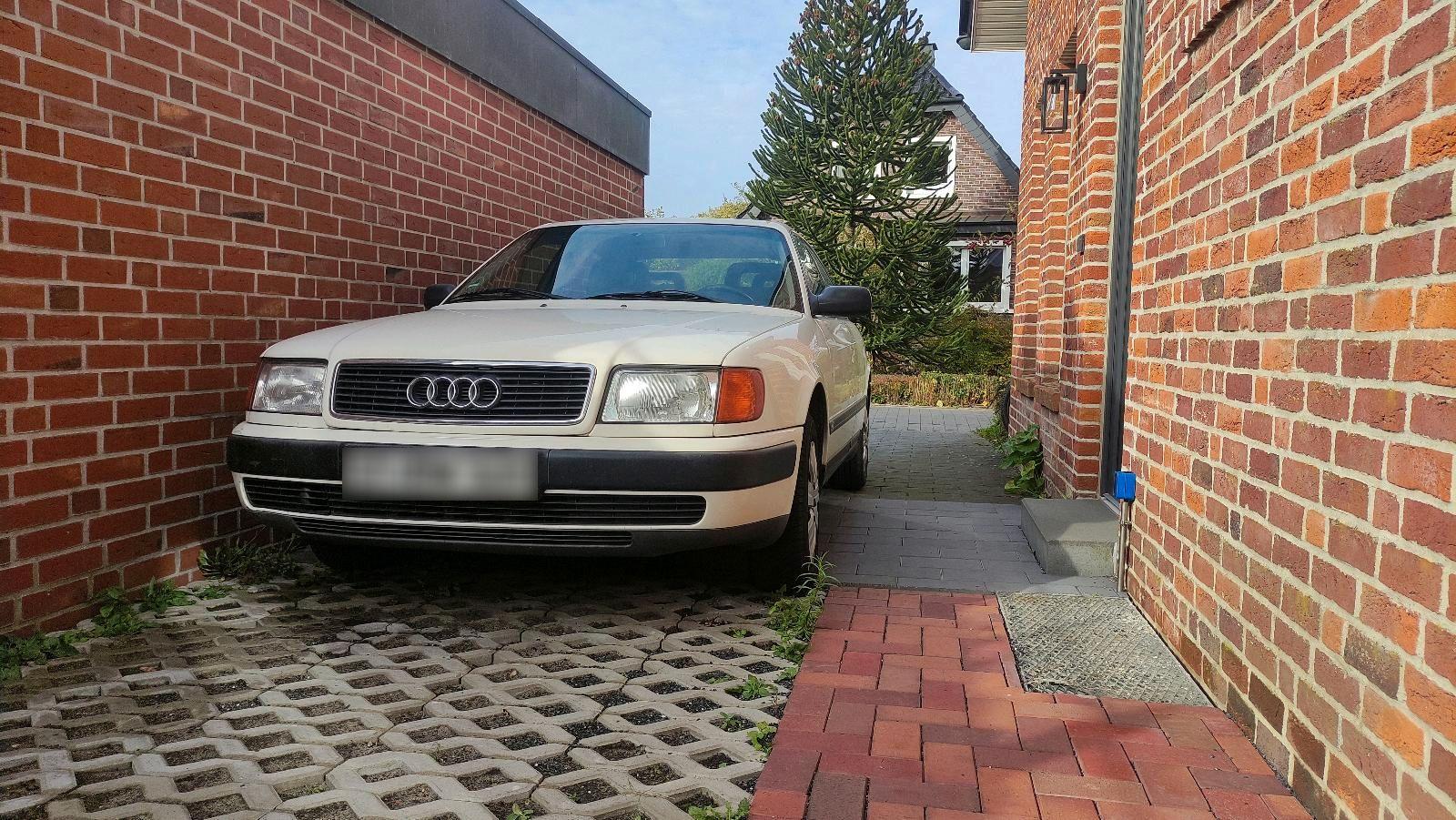 Audi 100