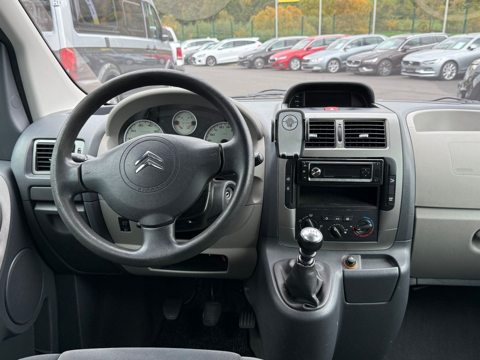 Fahrzeugabbildung Citroën Jumpy HDi 125 FAP Confort L2 9-Sitzer AHK PDC