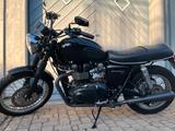 Triumph Bonneville T100 Jet Black - TRIUMPH BONNEVILLE T100