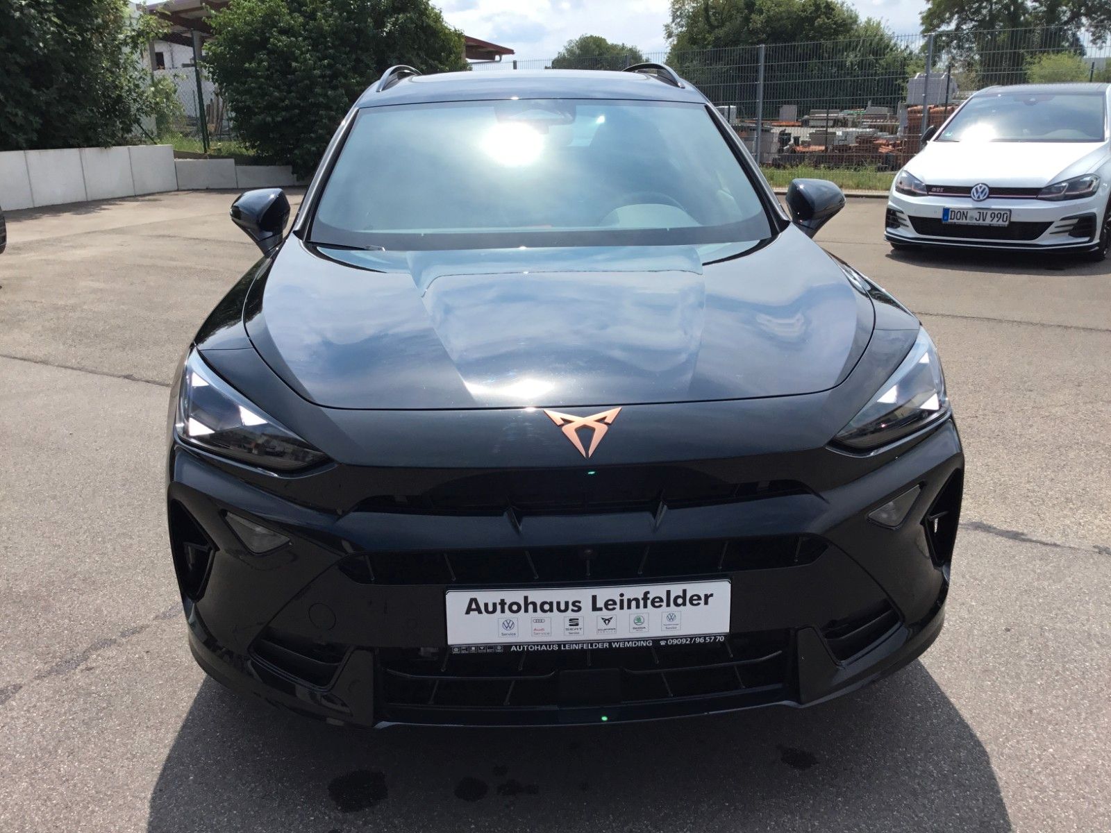 Fahrzeugabbildung CUPRA Formentor 2.0 TSI DSG 4WD+Pano+Matrix+AHK+19"