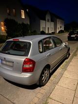 Kia zum verkaufen - Kia Cerato Benziner Gebrauchtwagen