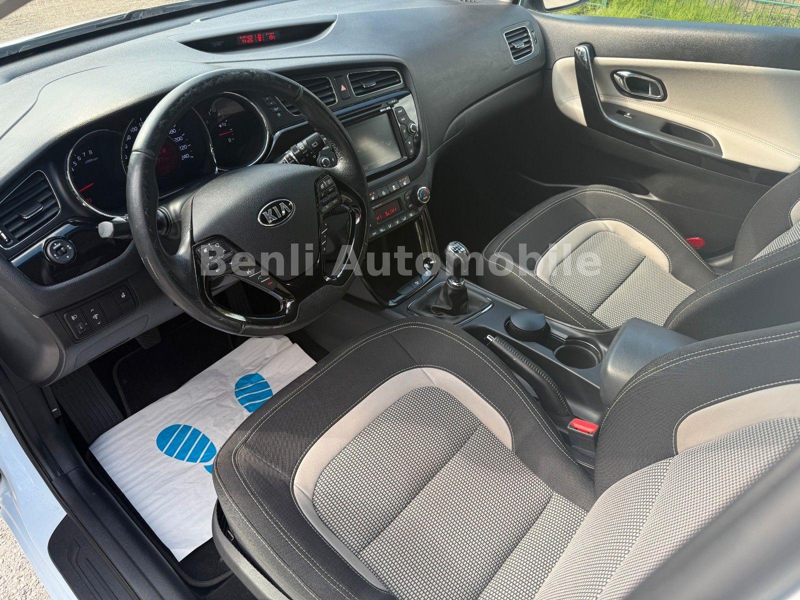Kia cee'd / Ceed Dream Team/NAVI/SHZ/KAMERA/TMP/LED/