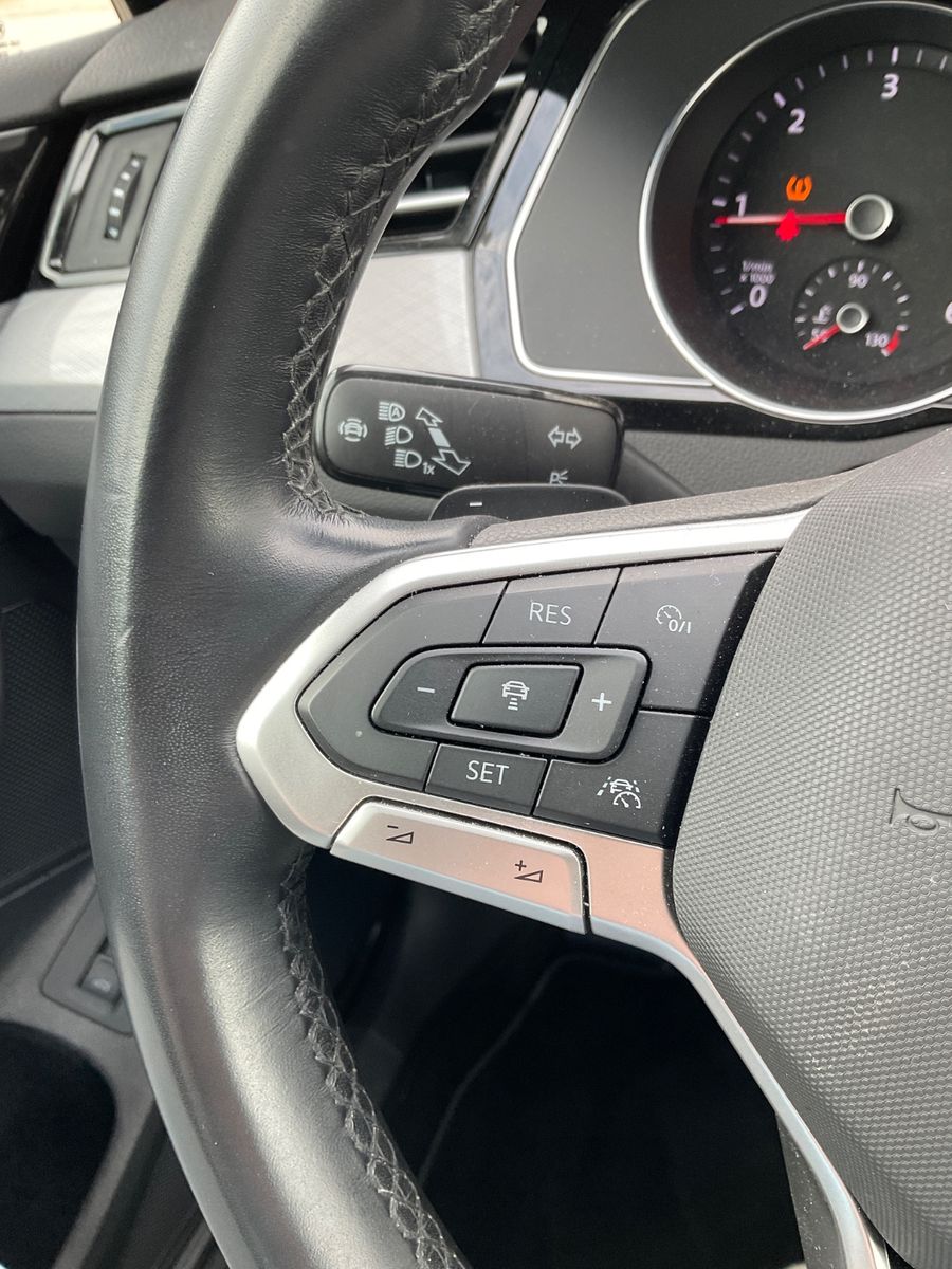 Fahrzeugabbildung Volkswagen Passat Variant 2.0 TDI DSG Busi,Kamera,ACC,Navi