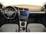 Volkswagen Golf 7 1.5TGI Comfortline KLIMA/SITZHEIZUNG/PDC - mit CNG-Antrieb: Limousine, Schaltgetriebe