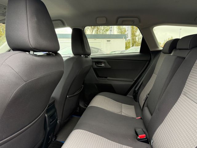Toyota Auris  Touring Sports Hybrid Edition-S+