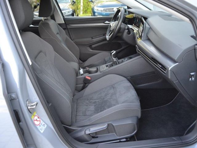 Golf VIII 1.5 TSI Style 18-ZOLL/LED/NAVI-PRO+VZE