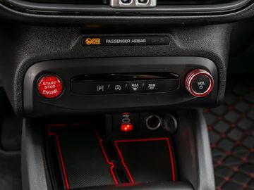 Ford Focus Turnier 1.5 ST-Line Kamera Navi LED