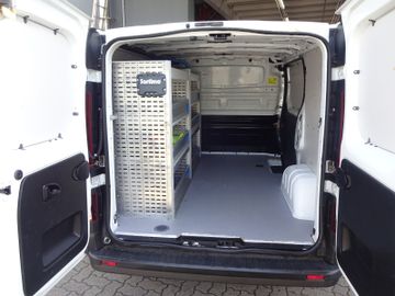 Opel Vivaro - 8