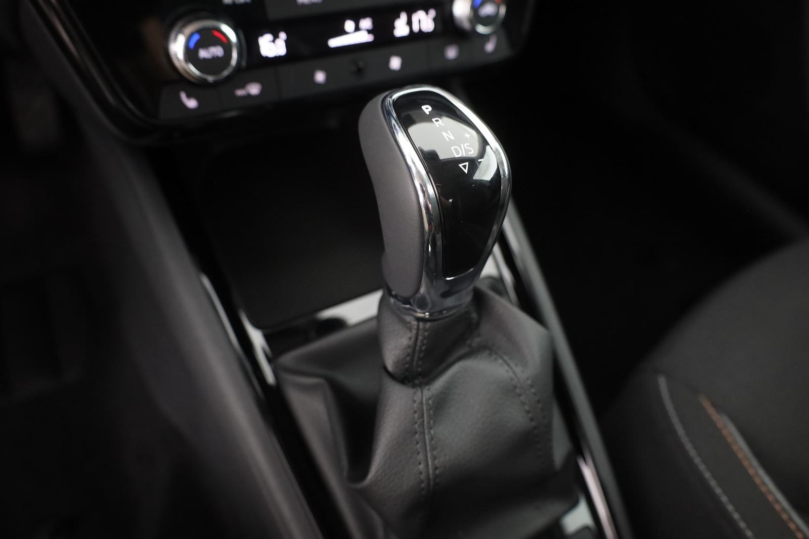 Skoda Kamiq 1.0 TSI DSG LED ACC Kamera AHK