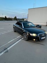 Audi a4 3.0 guter Zustand - Audi A4 aus 2003: Cabrio, 3.0