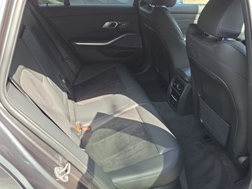 BMW M340d xDrive Touring HK HiFi DAB LED WLAN Shz