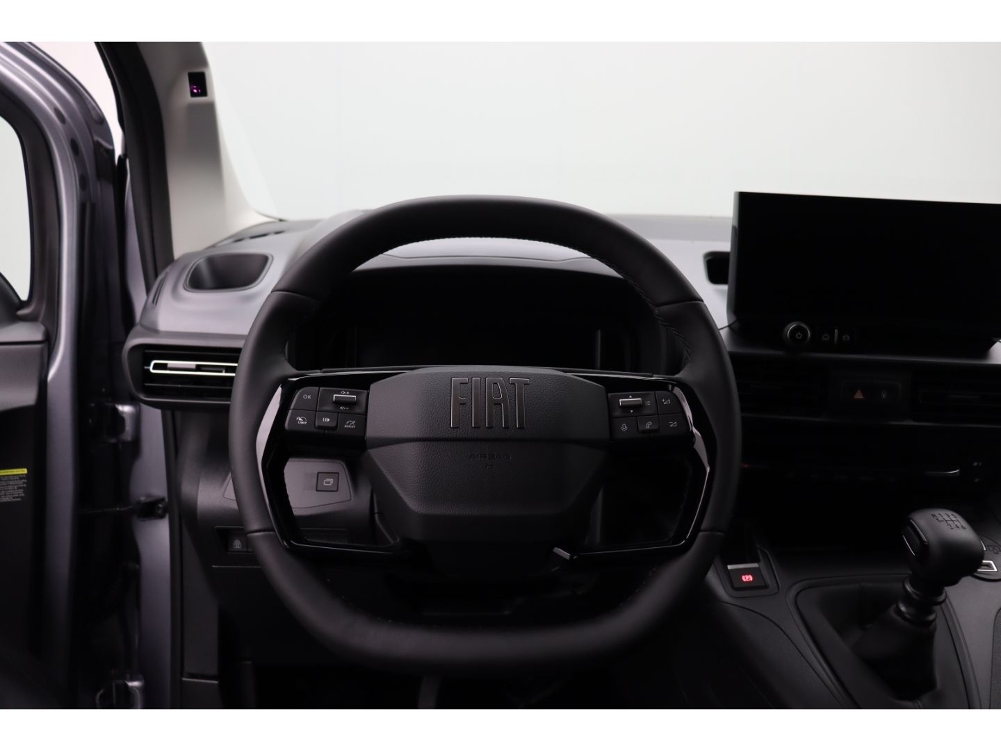 Fahrzeugabbildung Fiat Doblo L2 1.5 96 kW Dobln series 4 Kombi XL Navi