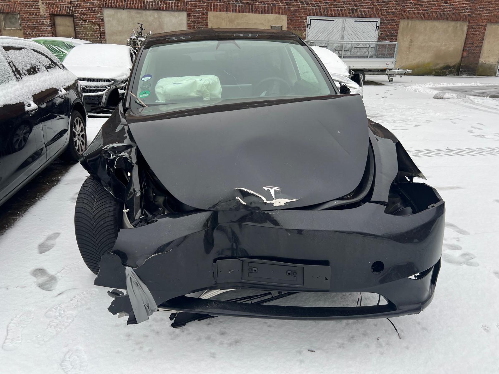 Tesla Model Y Long Range Dual Motor AWD