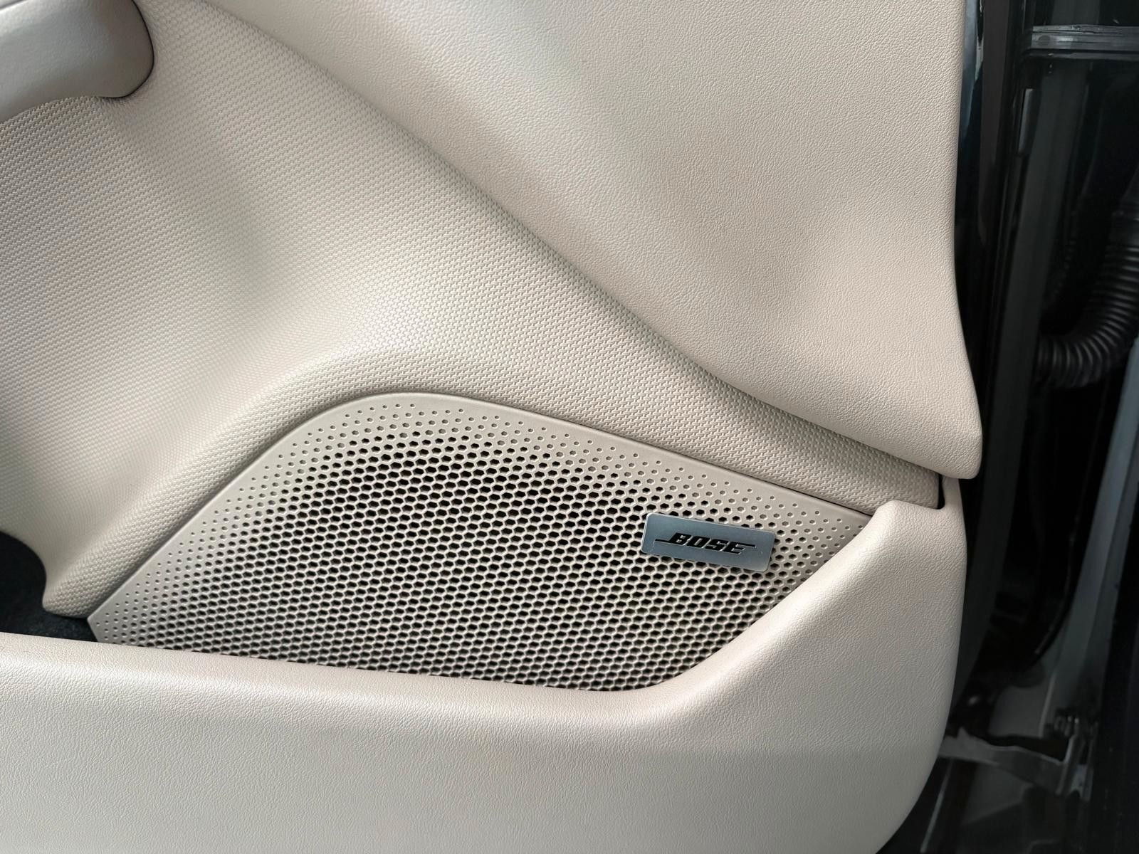 Fahrzeugabbildung Porsche Taycan Sport Turismo/Innodrive/Panodach/20 Zoll