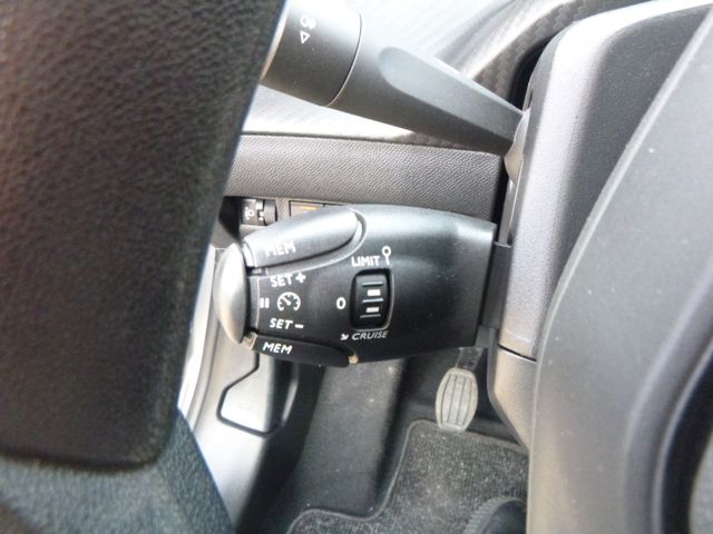 Fahrzeugabbildung Peugeot 208 Like >8.780 KM/ Klima/TEMP/DAB-Radio<