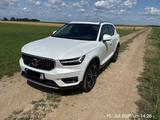 Volvo  XC40 T4 Perlmutt Metallic  Plug-in-Hybrid  XC60