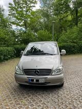 Mercedes-Benz Vito Leichenwagen Hentschke  - : Leichenwagen