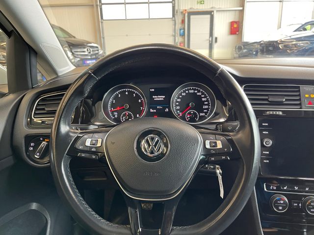Volkswagen Golf VII Lim. Highline 1.5 TSI *1.HAND*LED*AHK*
