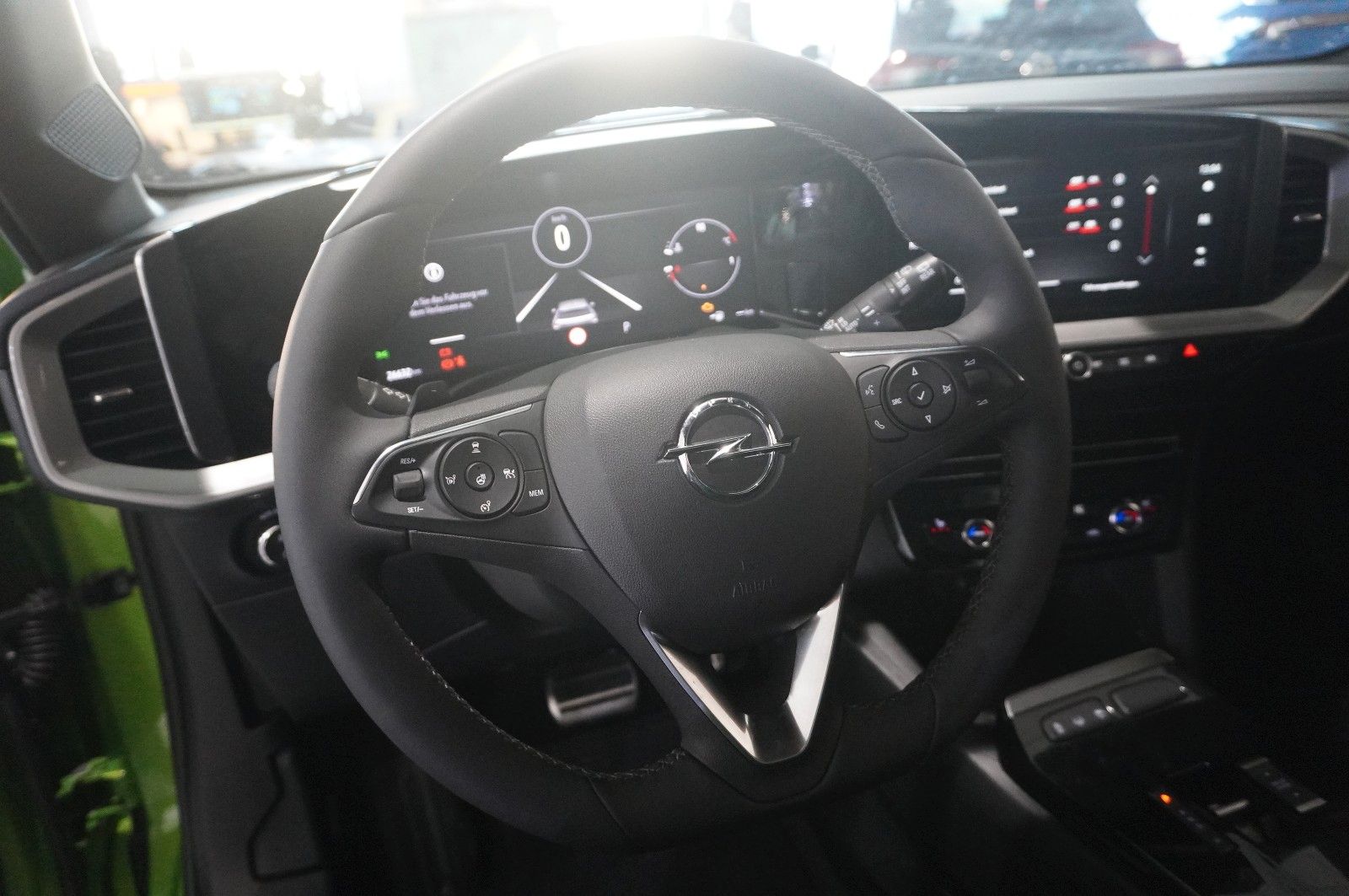 Fahrzeugabbildung Opel Mokka 1.2T ULTIMATE NAVI/LED/KAMERA/SPORT/DAB+