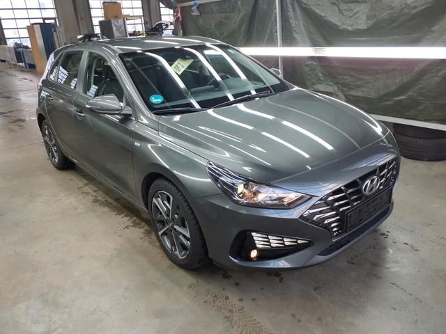 Hyundai i30 Trend Mild-Hybrid TEMPO/ASSIS/PDC