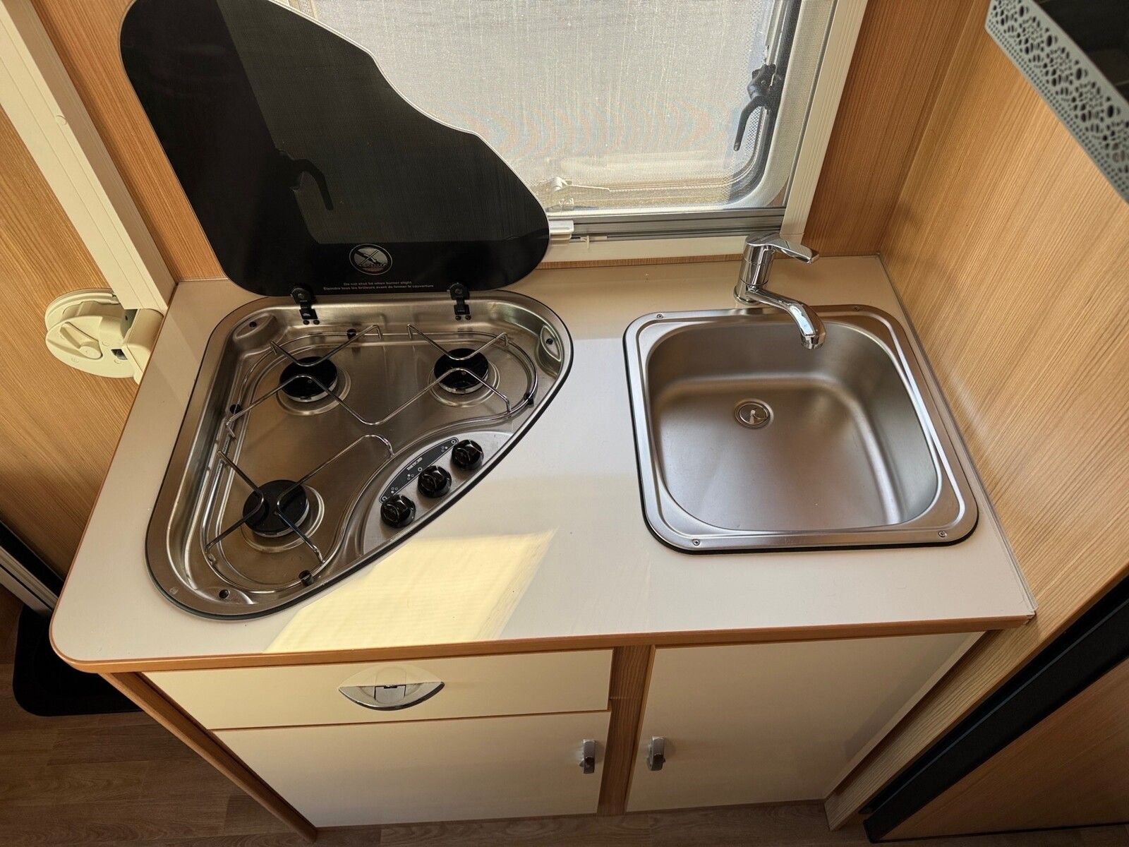 Fahrzeugabbildung Ahorn Camp T 680 Plus Rückfahrkamera, Markise, TV