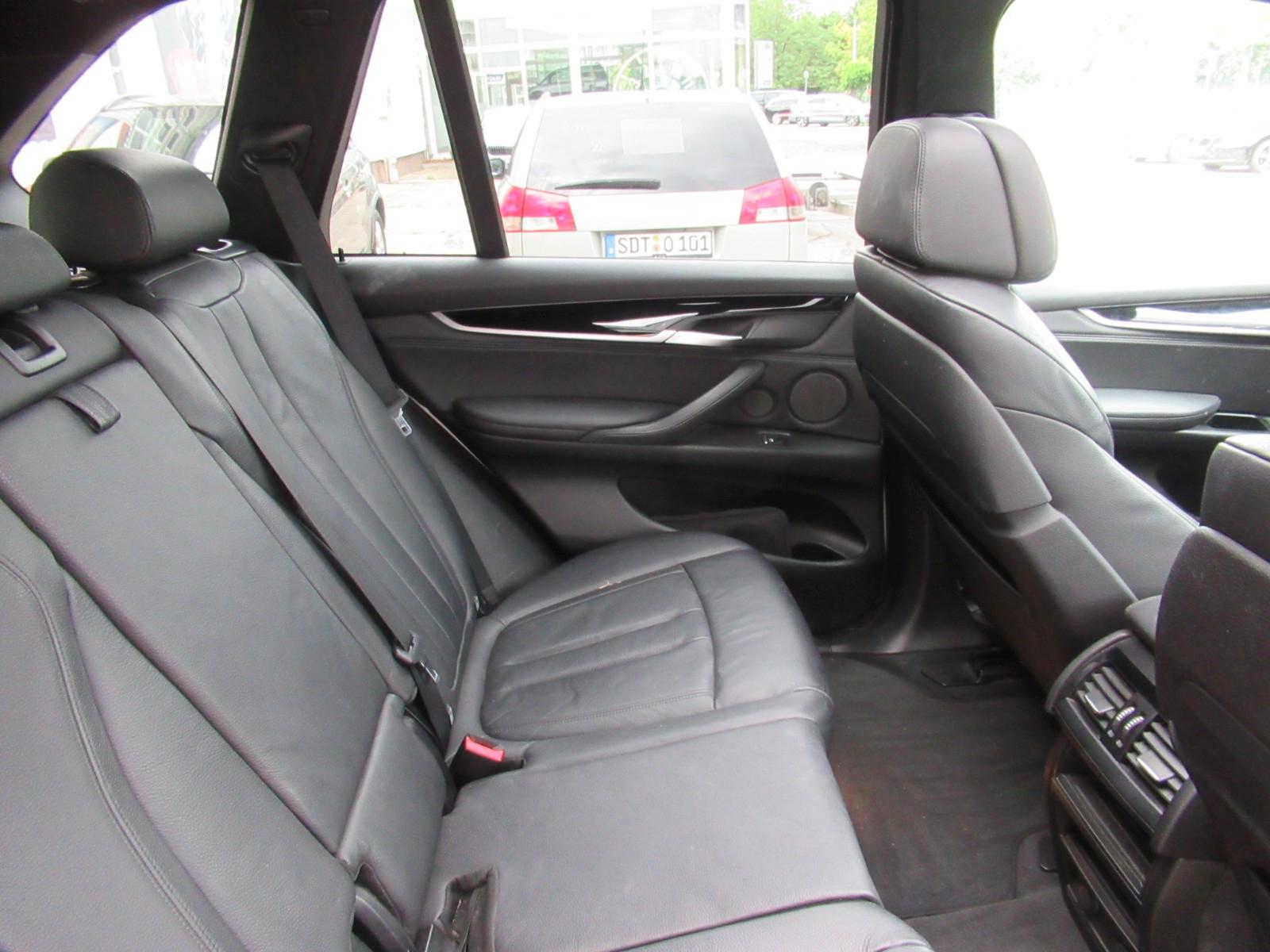 BMW X5 50i M Sport M PAKET*PANO*HEAD UP*AHK*7 SITZER