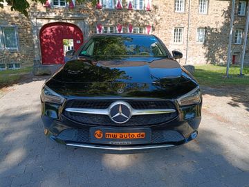 Mercedes CLA 200 Shooting Brake - 2