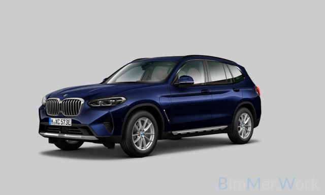 BMW X3 xD30e Panorama HUD DAB Sport AHK 360° Komfort