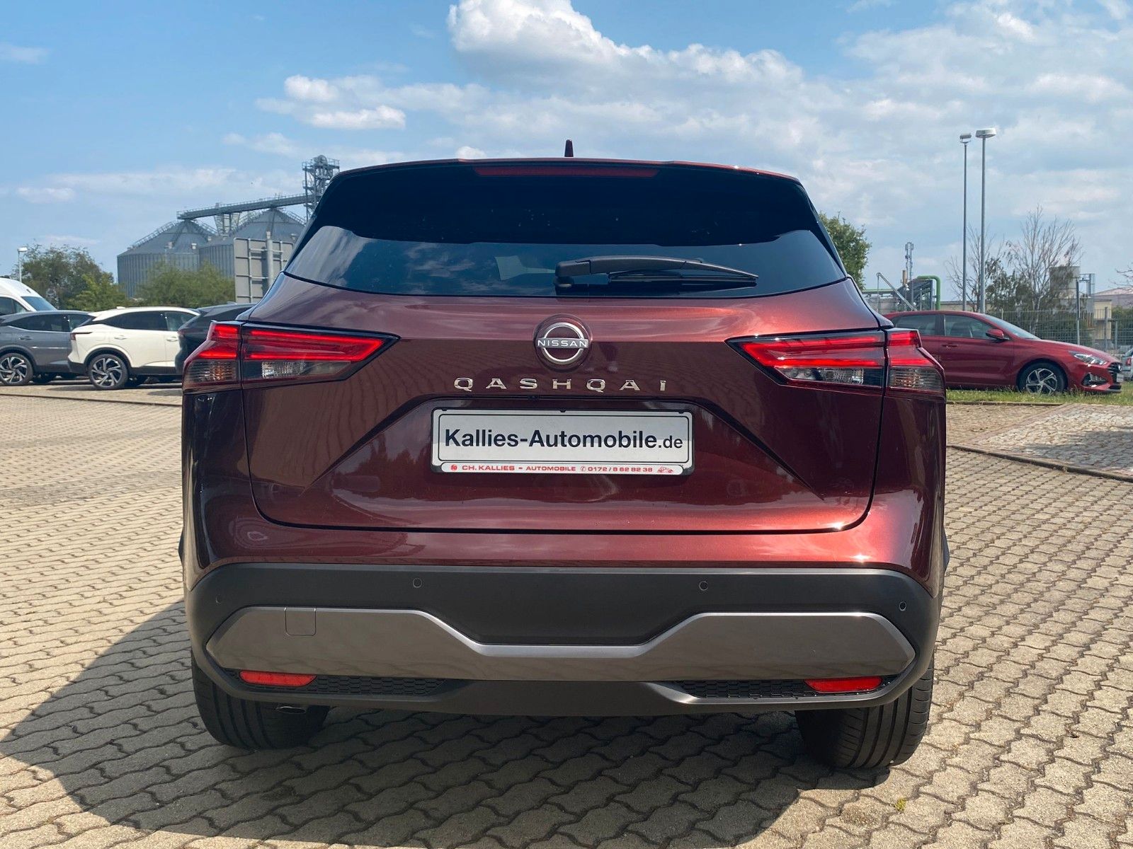 Fahrzeugabbildung Nissan Qashqai 1.3 DIG-T AT N-Connecta WINTER-P.+PANO