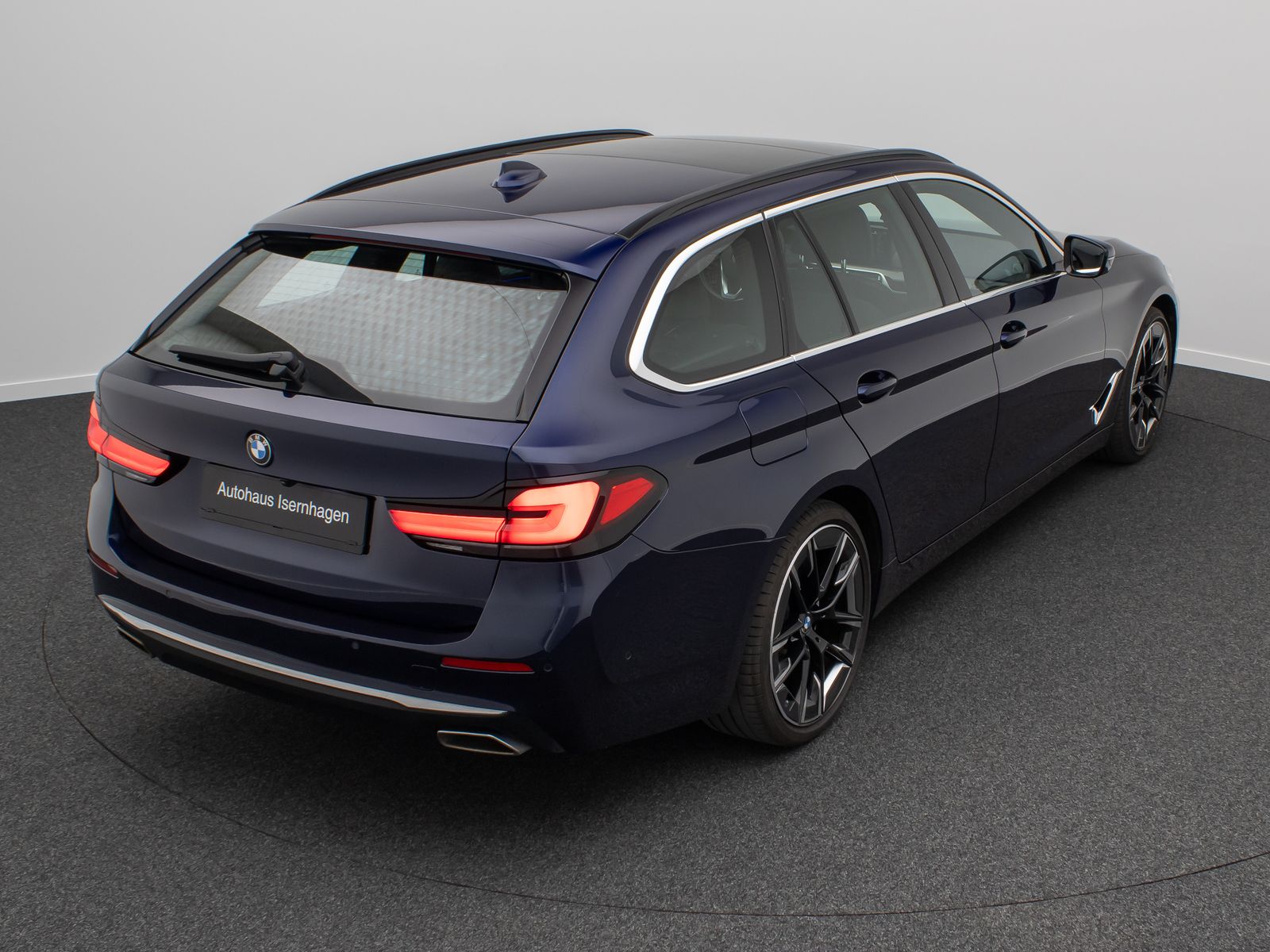 Fahrzeugabbildung BMW 540i xD Luxury Line 360° SoflCl DAB Panorama 20"