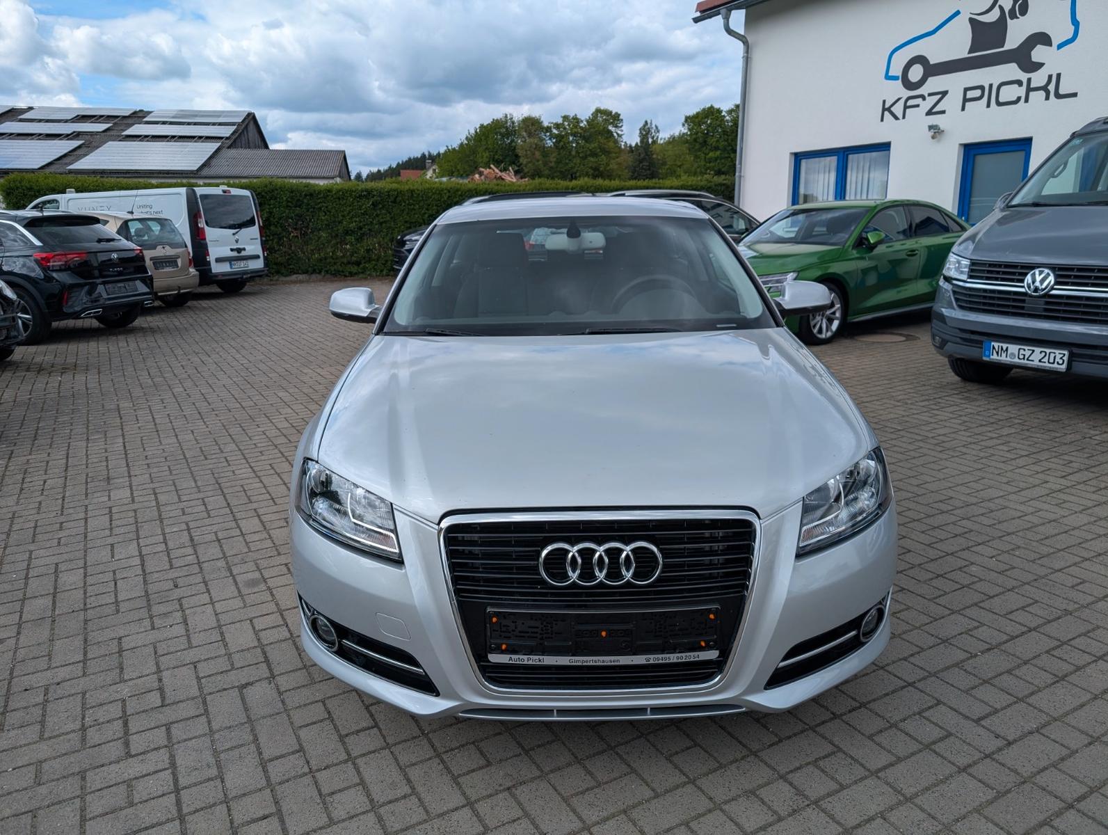 Audi A3 1.6 Attraction